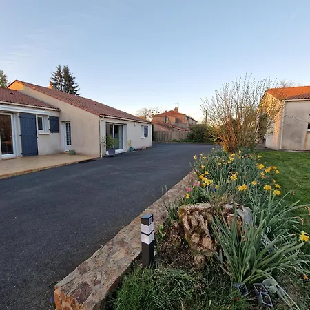 Petite Pause Campagnarde Villa Saint-André-Treize-Voies Exterior photo